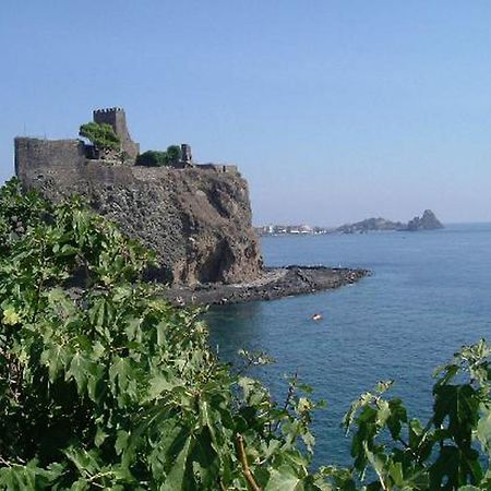 Etna Torre Del Grifo Bed & Breakfast Маскалучия Екстериор снимка